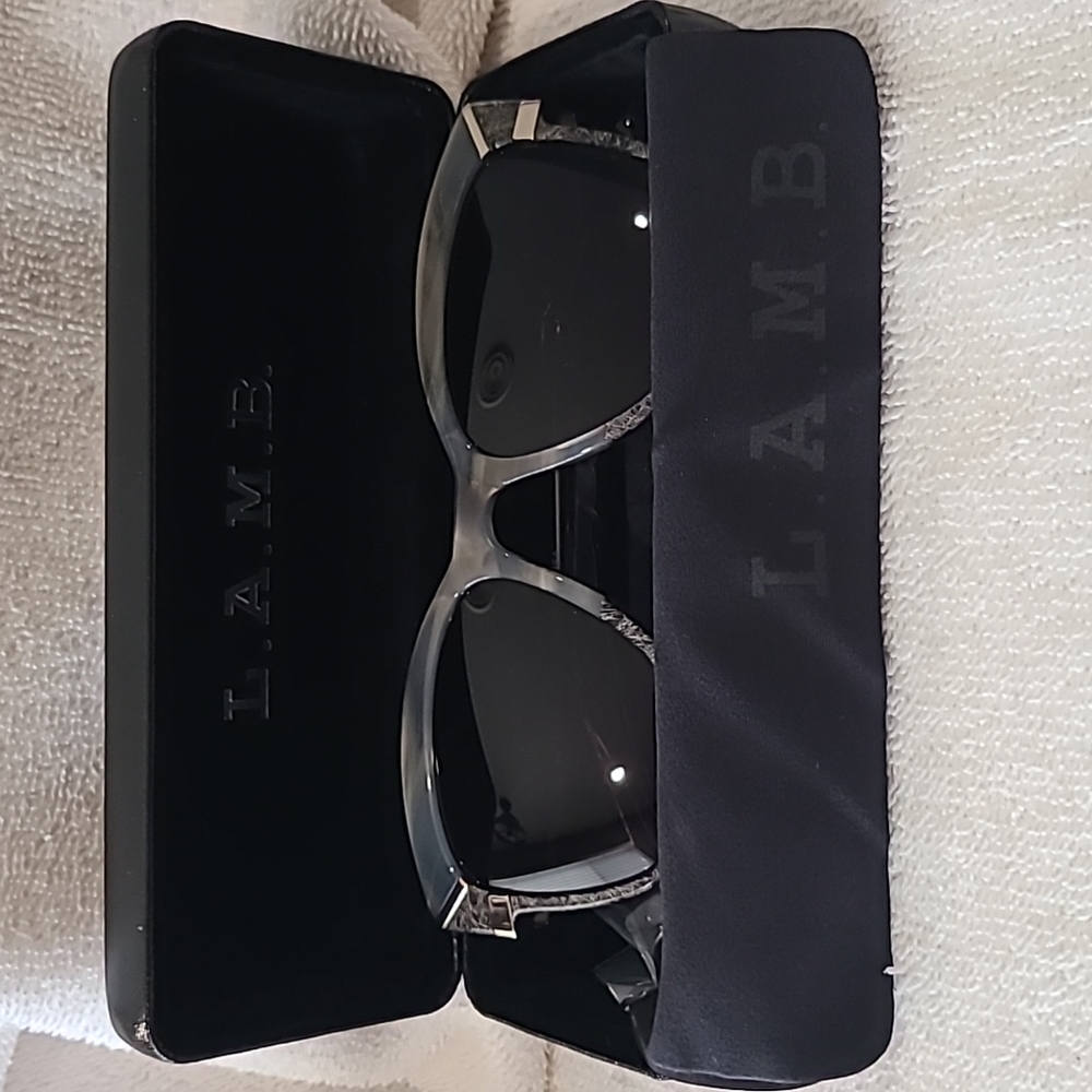 Gwen Stefani L.A.M.B sunglasses. Style- LA571 color-grey size-53-18-135